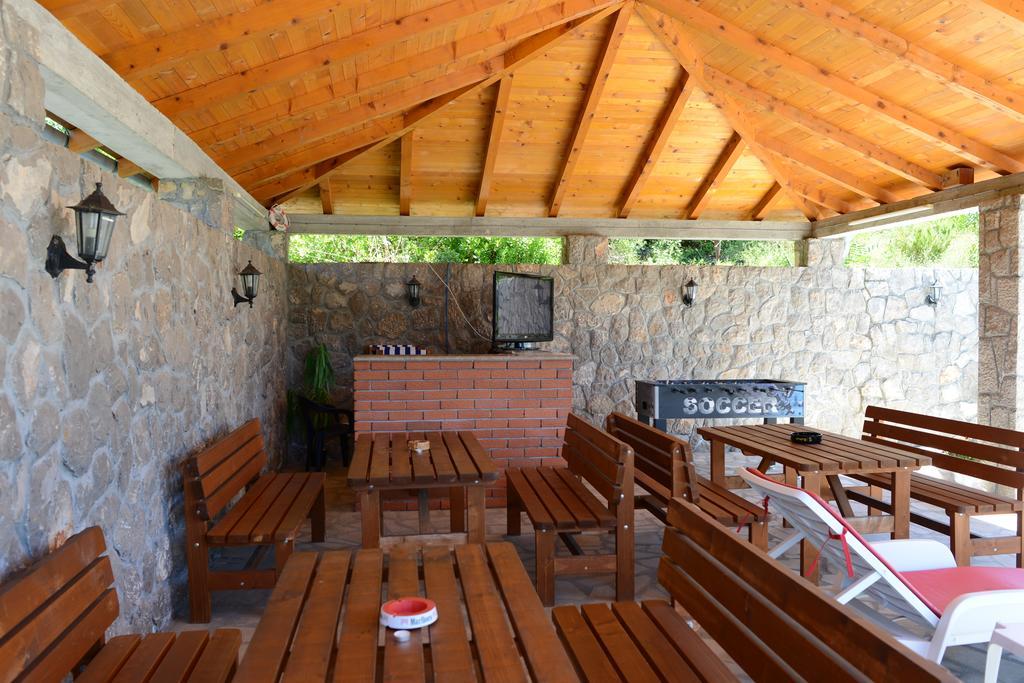 Apartments Vila Lazarevic Tivat Exterior foto