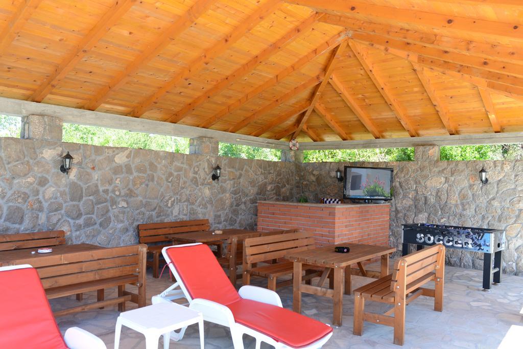 Apartments Vila Lazarevic Tivat Exterior foto